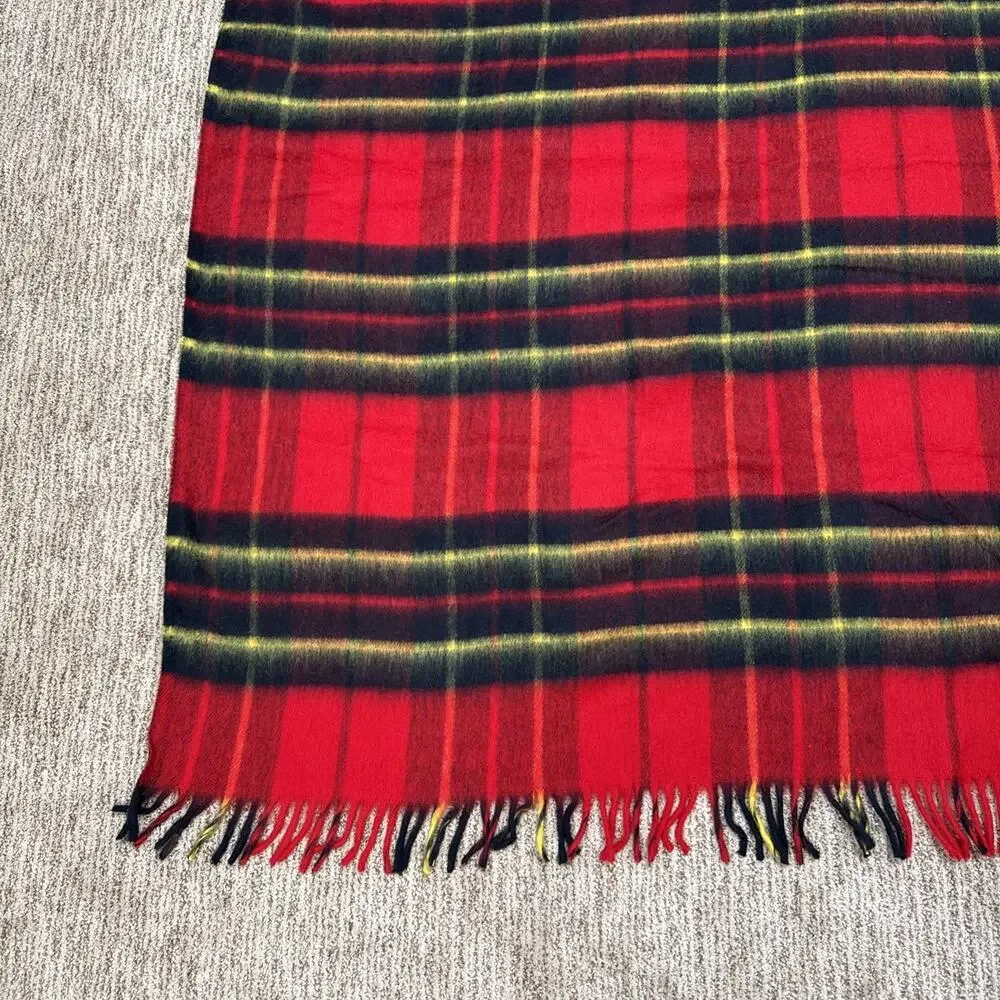 St Mary's Vintage Red Tartan Plaid Throw Stadium Blanket Fringe Trim Made in USA